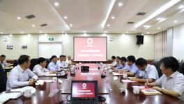 崔星太董事長熱情接待海螺總經(jīng)理任勇