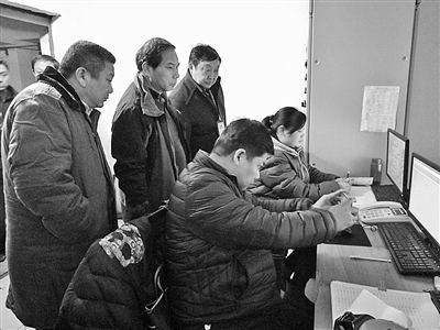 重污染天氣來襲環保公安突查企業管控情況