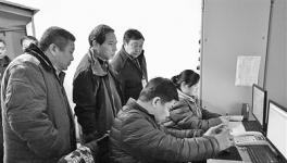 河南新鄉 重污染天氣來襲環保公安聯合檢查水泥企業 