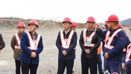 常德領導在冀東水泥等企業檢查 被門衛“繳械” 