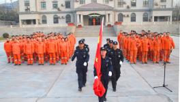 贊皇金隅舉行新年升旗儀式喜慶元旦佳節