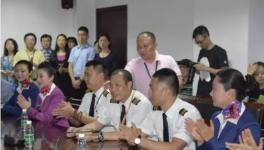 點贊！川航英雄機長劉傳健咱水泥人的后代！