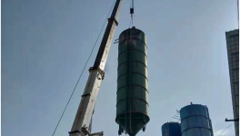 湘鄉市拆除四家“散改包”非法水泥銷售點