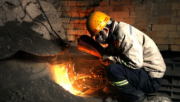 富平生態水泥人：不畏嚴寒 檢修不打烊