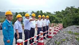 海螺集團董事長高登榜赴寧國水泥廠調研