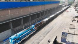 破萬(wàn)噸！這趟“水泥專列” 直達(dá)浙江！